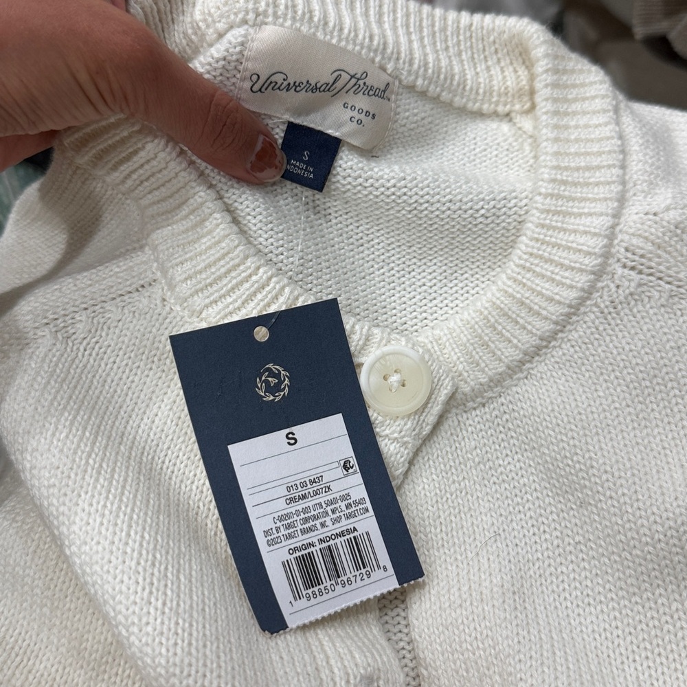 NWT Universal Thread Short Sleeve Cotton Button-up Cardigan Sweater in Cream S - Picture 4 of 5